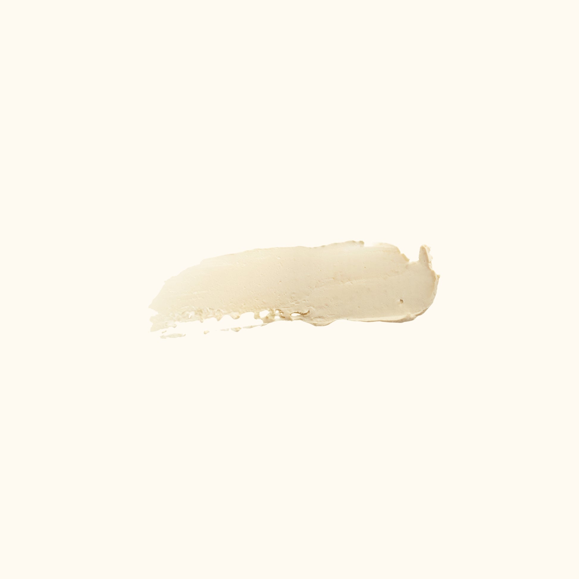 Close-up Beacon Styling Clay Smear texture, matte finish hair clay with medium hold for textured hairstyles, natural water-based formula.
