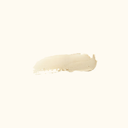 Close-up Beacon Styling Clay Smear texture, matte finish hair clay with medium hold for textured hairstyles, natural water-based formula.